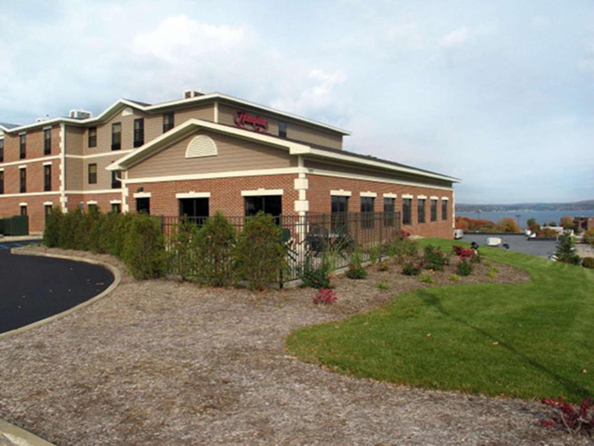 Hampton Inn & Suites Petoskey Exterior photo