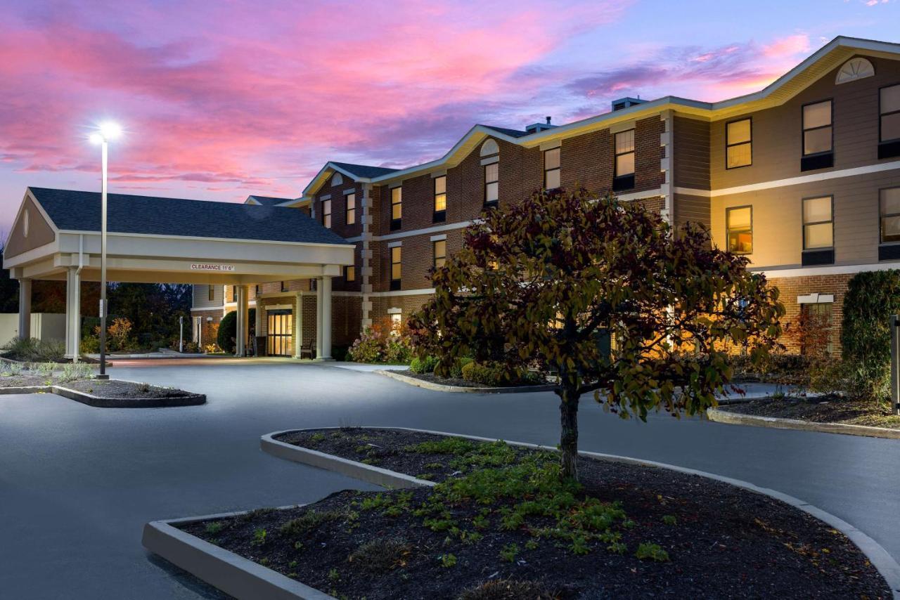 Hampton Inn & Suites Petoskey Exterior photo